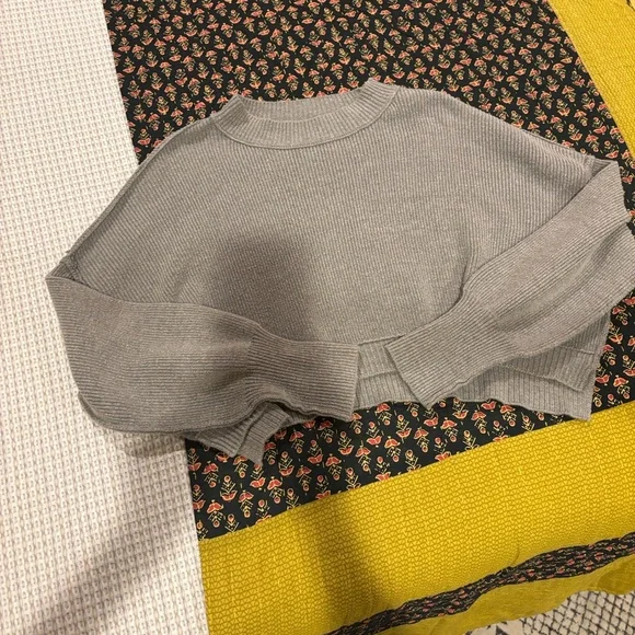 Free People Easy Street cropped pullover small - Picture 8 of 8